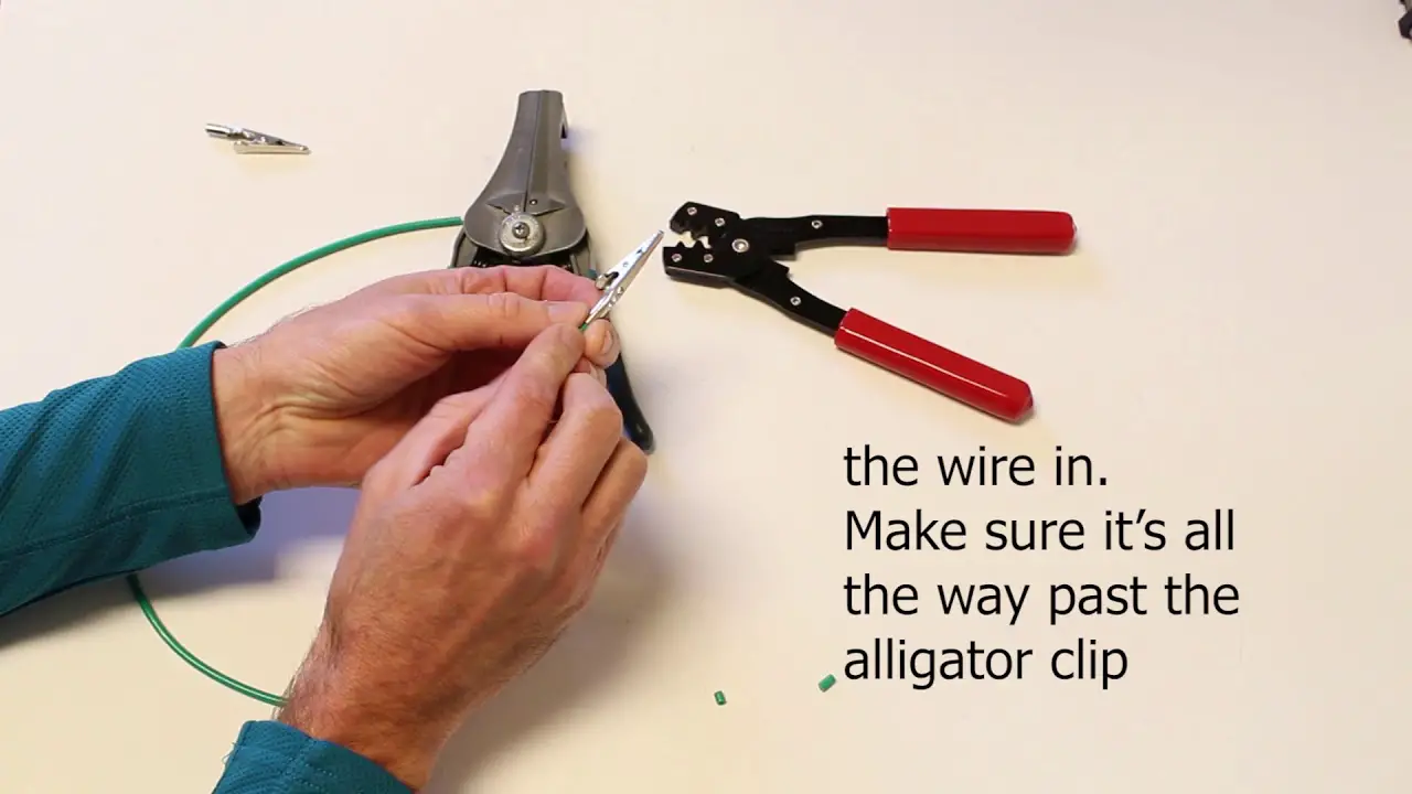 How To Use An Alligator Clip?